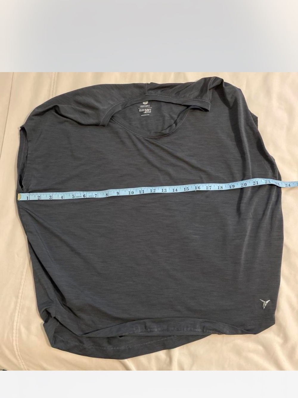 Old Navy Women’s Short-Sleeve Crew Tee in Charcoal Gray Sz L
